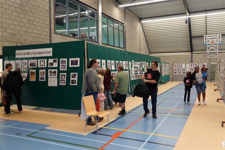 CLUBDAG 75 JR